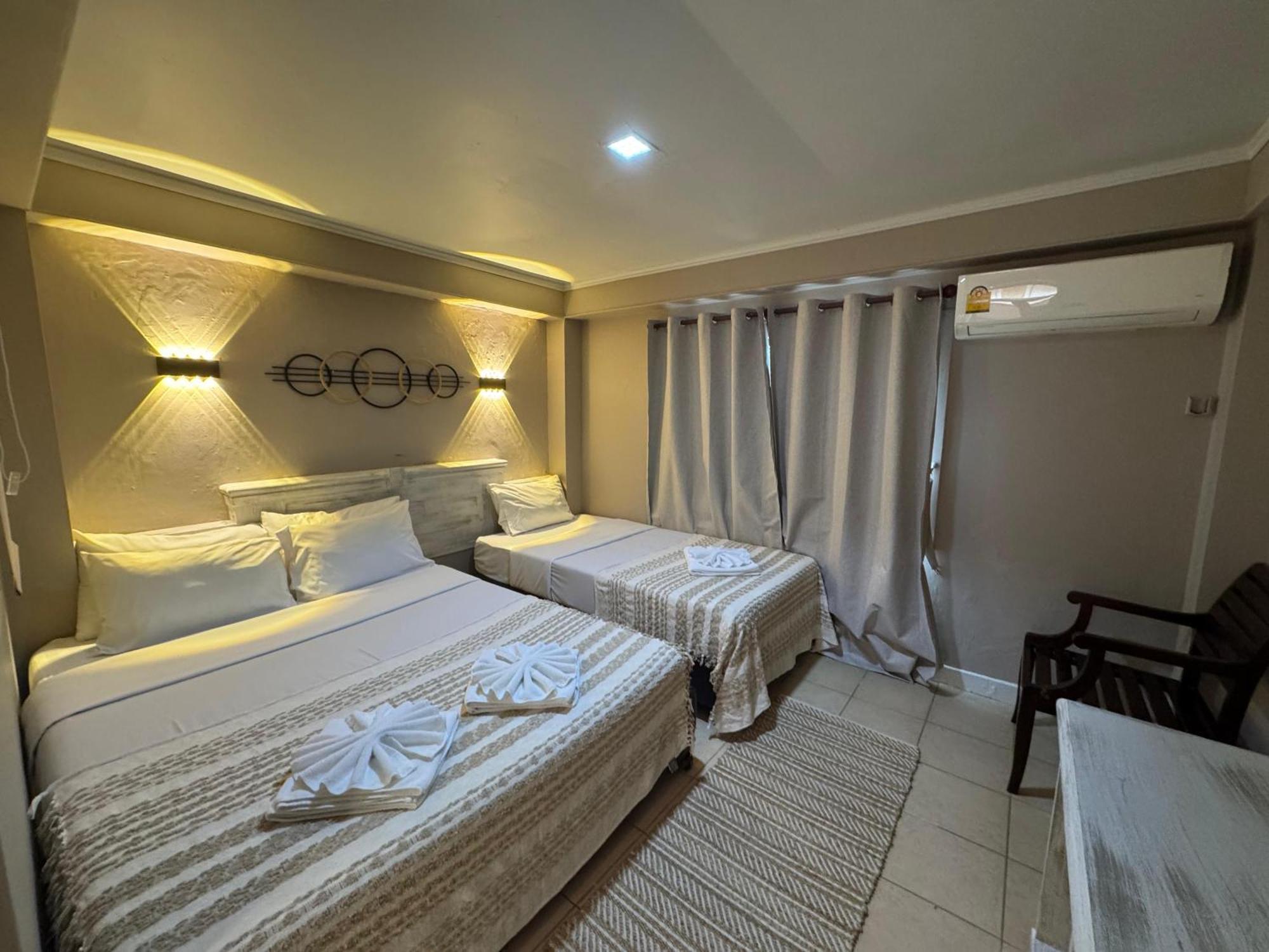The Taksim Patong Beach Hotel Exterior foto